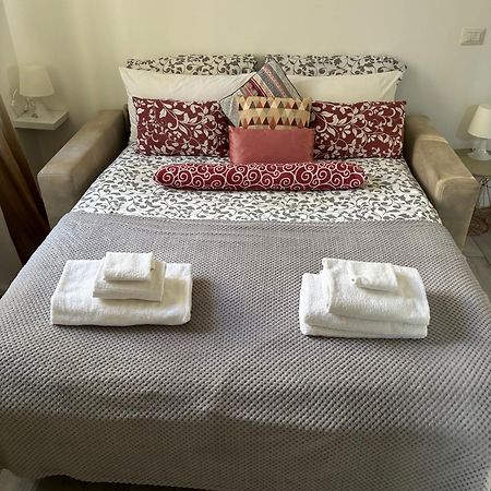 Joy House -Central City Near Metro Arco Della Pace Brera-Entire Apartment Perfect For Work & Play, Nightlife With Ac & Fast Wifi Welcome To The Cool Joy House! Milán Exteriér fotografie