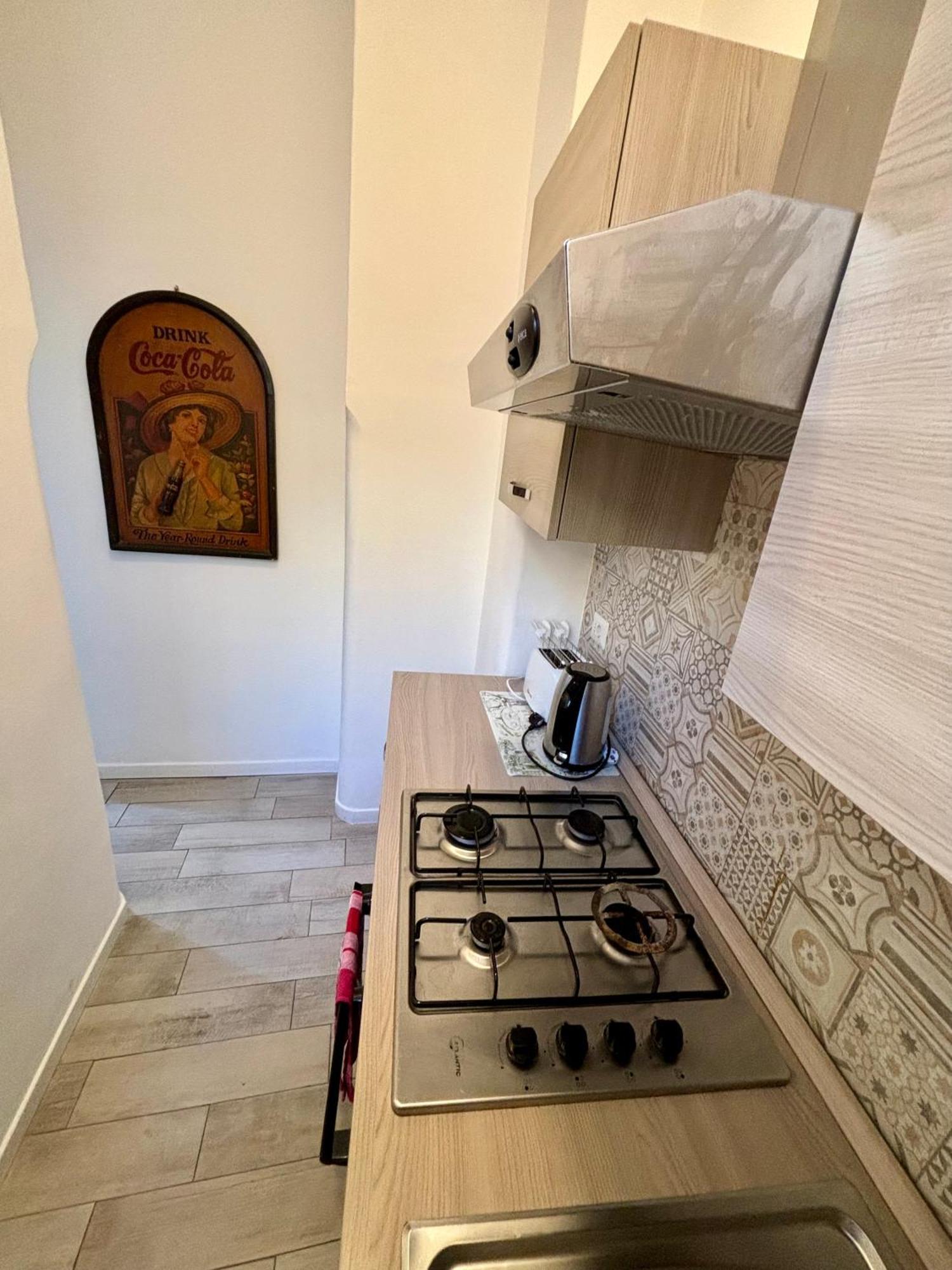 Joy House -Central City Near Metro Arco Della Pace Brera-Entire Apartment Perfect For Work & Play, Nightlife With Ac & Fast Wifi Welcome To The Cool Joy House! Milán Exteriér fotografie